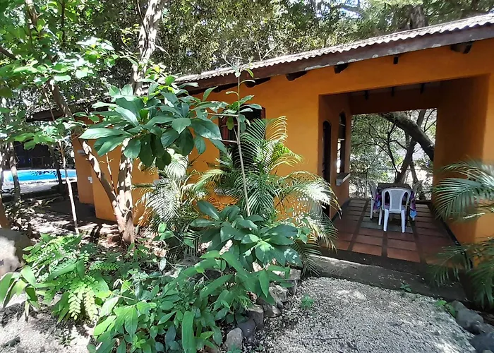 Hotel Cabinas La Playa